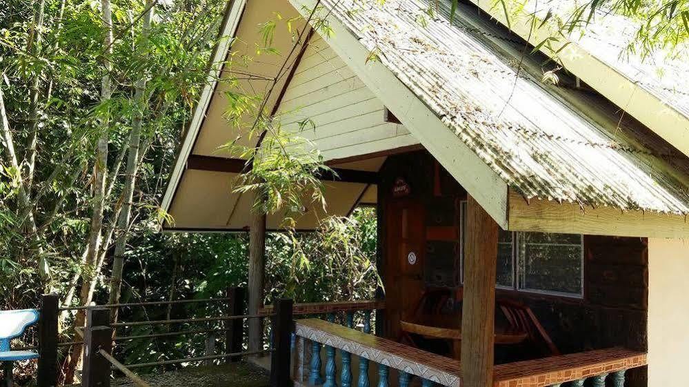 Subtawee Resort Сураттхани Экстерьер фото