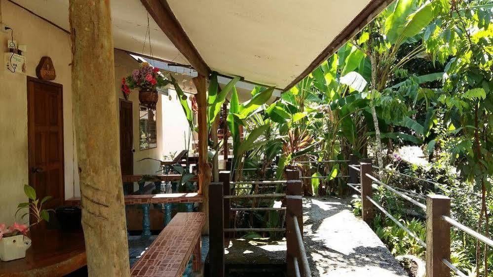 Subtawee Resort Сураттхани Экстерьер фото